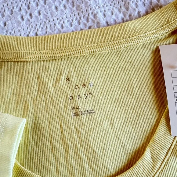 NWT A New Day yellow tshirt bundle size small - Picture 2 of 7